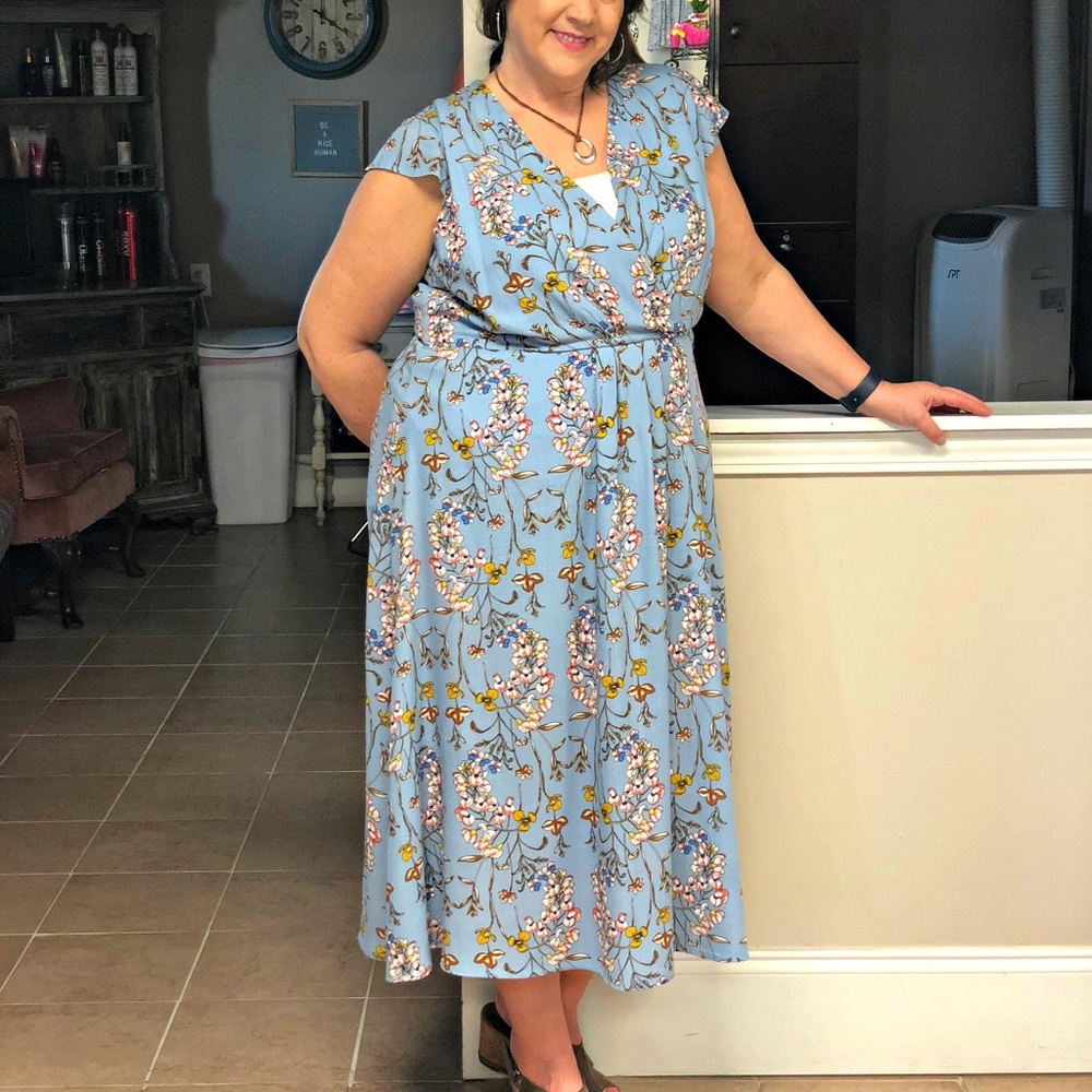 *NEW* Capped Sleeve Floral Dress -3X